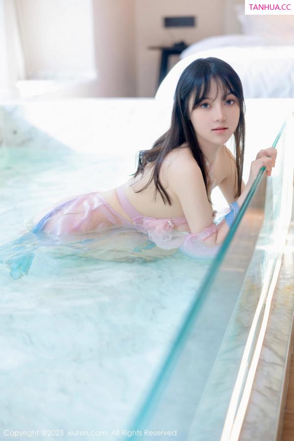 豆瓣酱  [XiuRen]高清写真图 2023.11.10 No.7650 豆瓣酱 丰腴美臀第12张图片